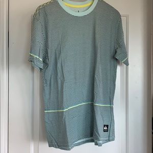 Quiksilver tee